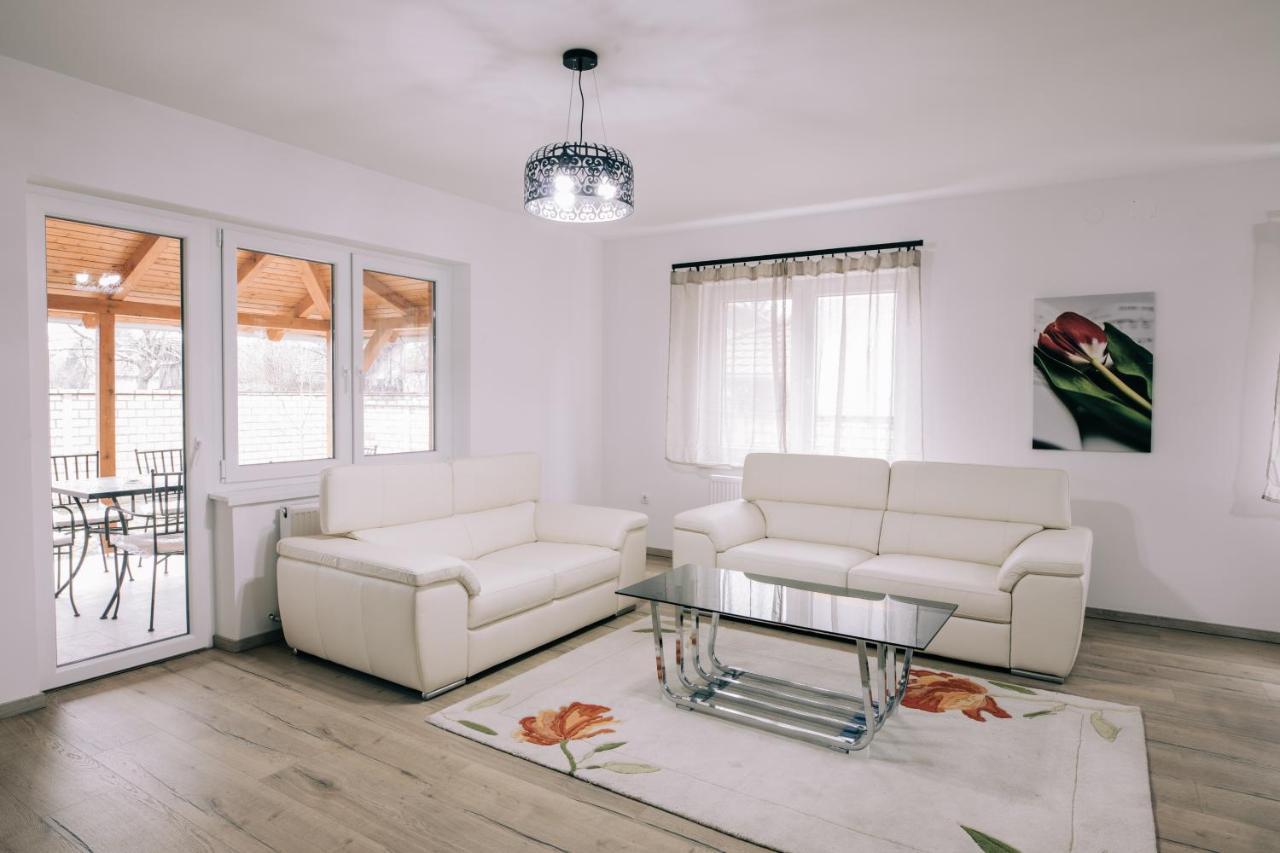 Tulip Guest House I. Palić Extérieur photo
